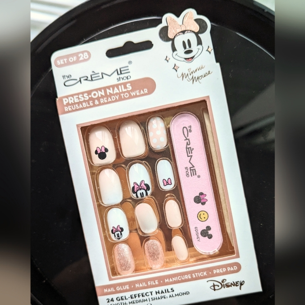 Disney 🩷 Minnie The Creme Shop Press-on Nails
